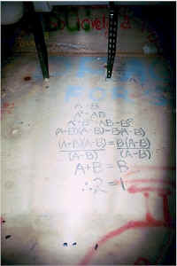 img083.jpg (40668 bytes)