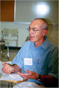 img004.jpg (43975 bytes)