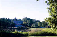 img032.jpg (60658 bytes)